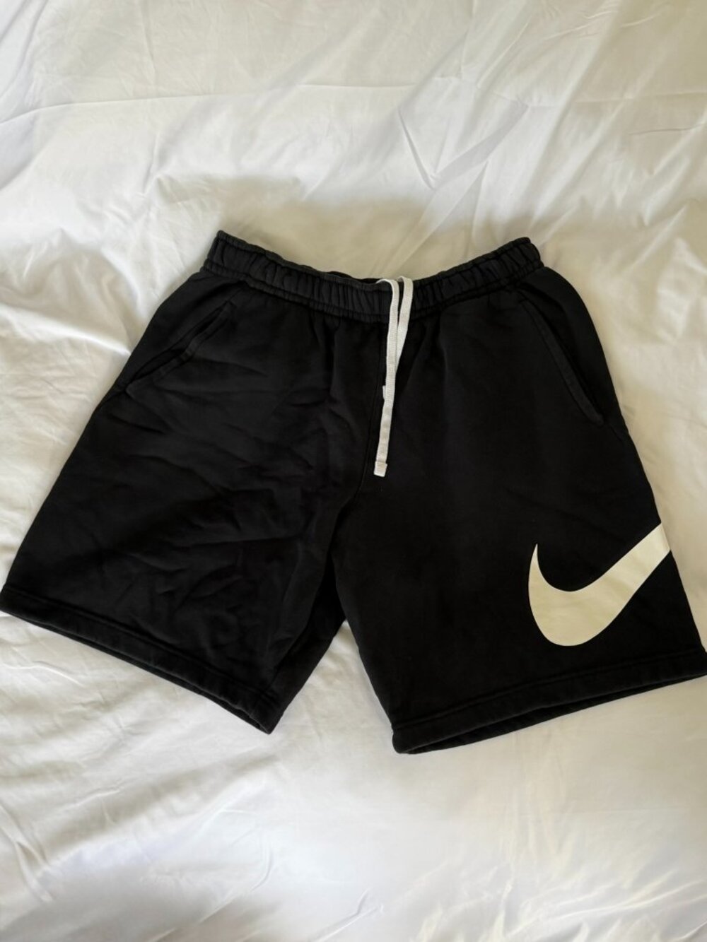 Nike Sportswear Club Fleece Shorts Men's Medium Black Big Swoosh Logo